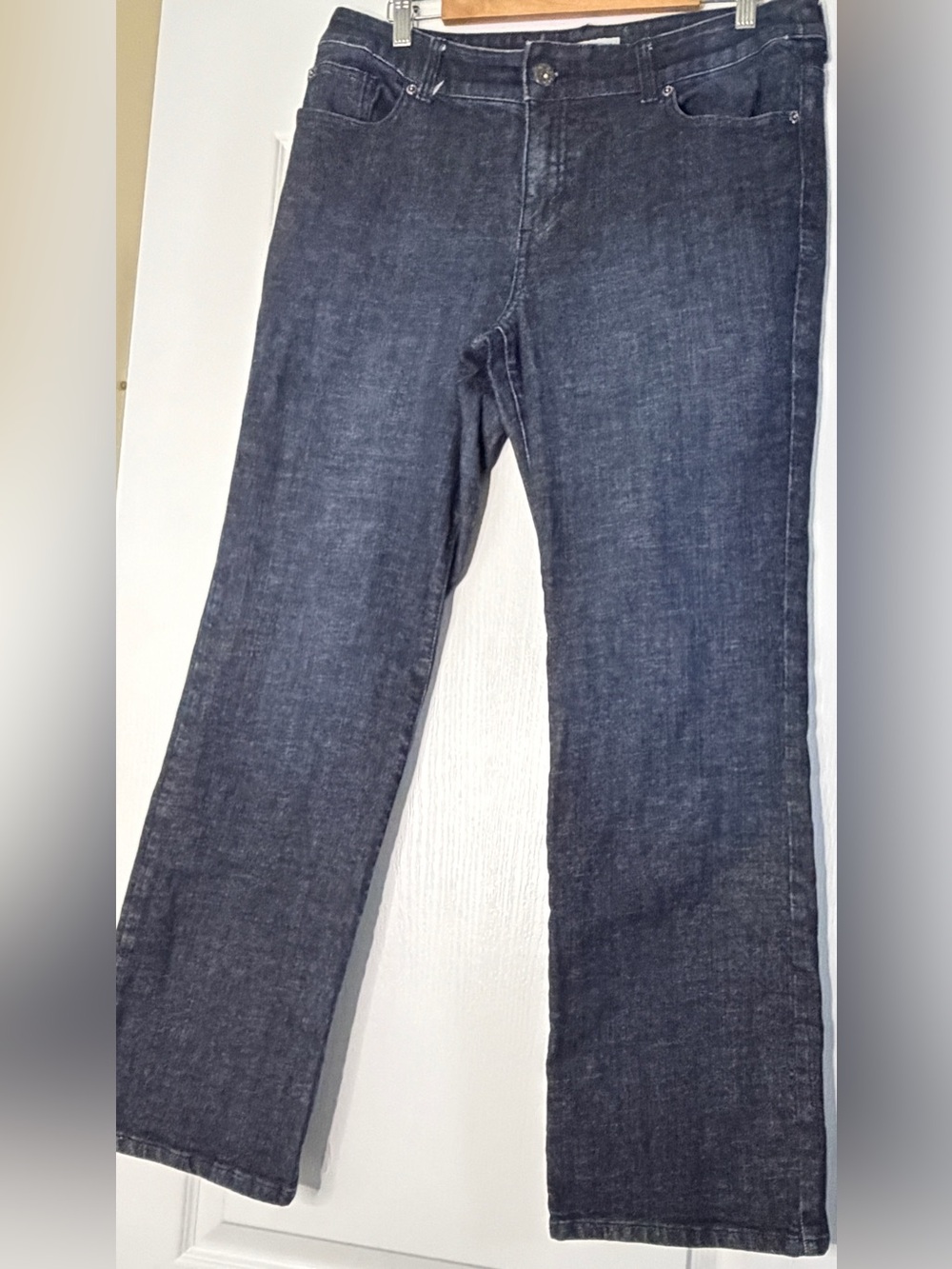 Chico’s Platinum Dark Wash Straight Leg Jeans Size 2 US 12 Stretch Denim